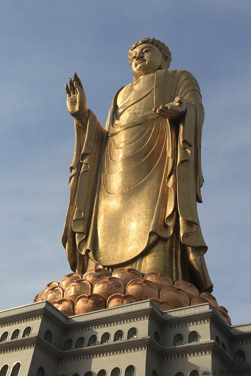 今天我说得不是鲁山县的地标,而是鲁山县乃至世界上最大的佛像,它让我