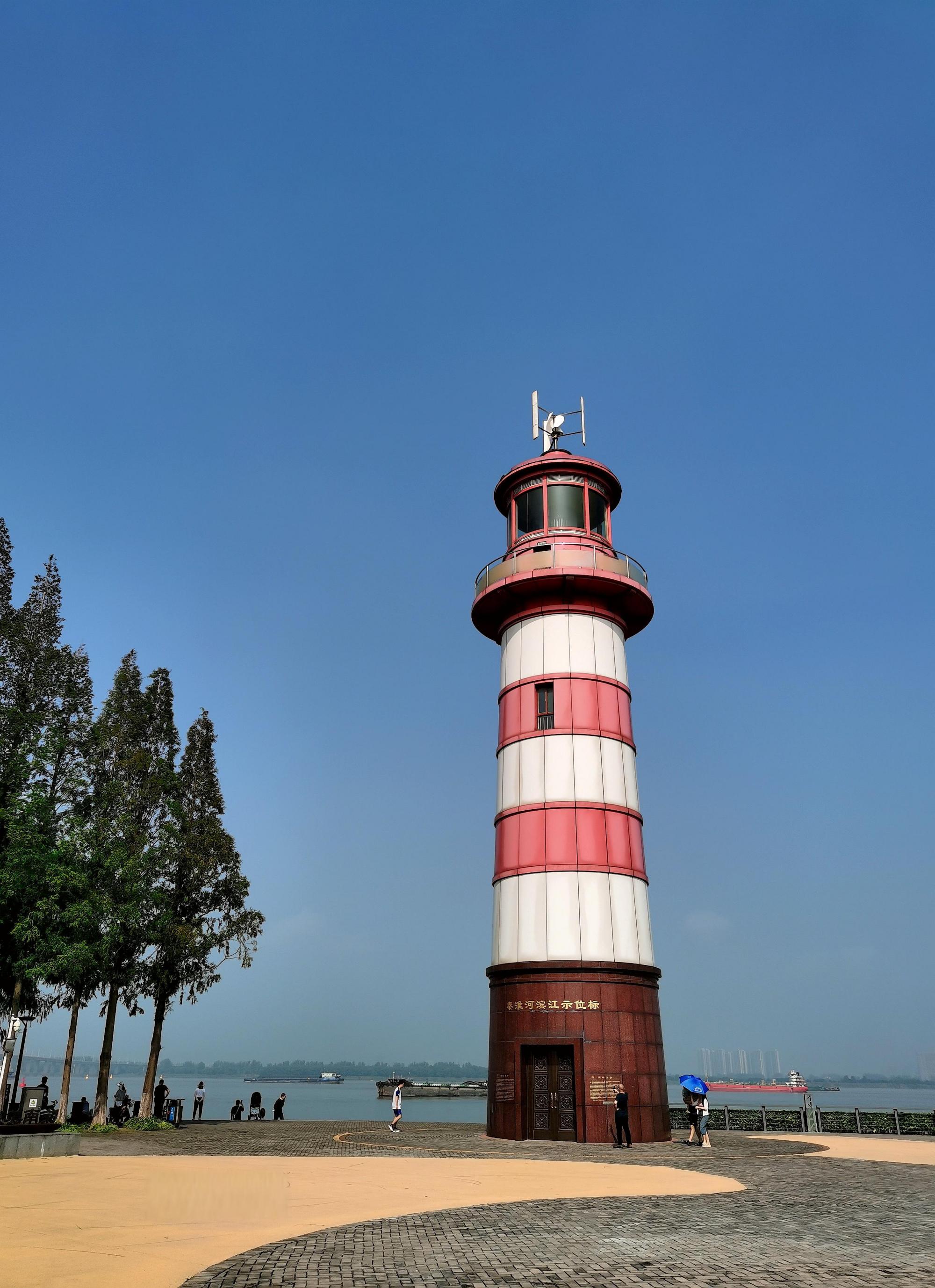 南京鱼嘴湿地公园,夜景更美 南京鱼嘴湿地公园,是河西人民露营赏江