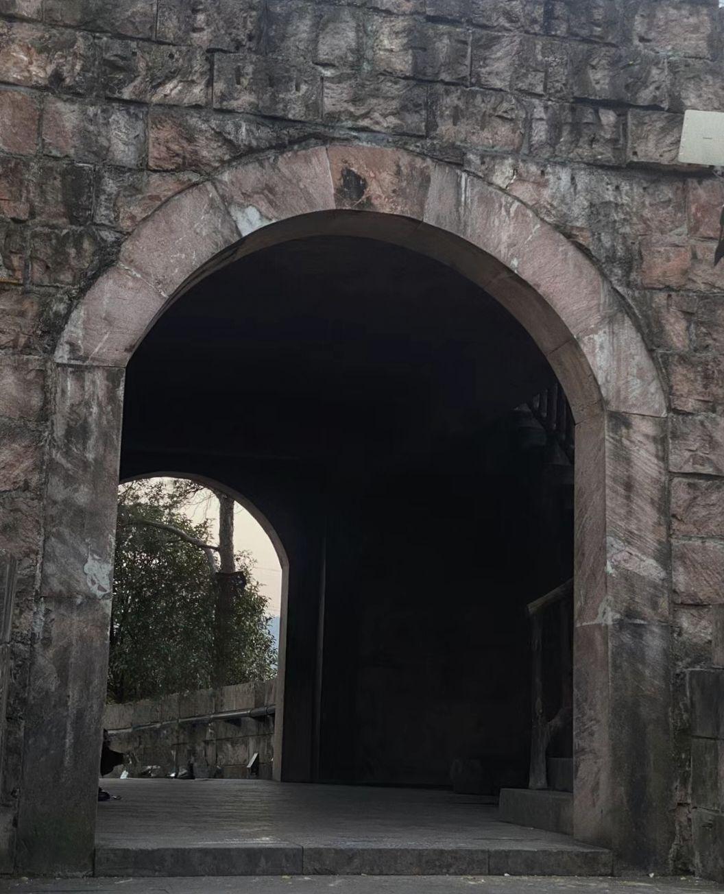 金华小长城,历史与自然的完美结合 金华小长城是位于浙江金华市东阳市