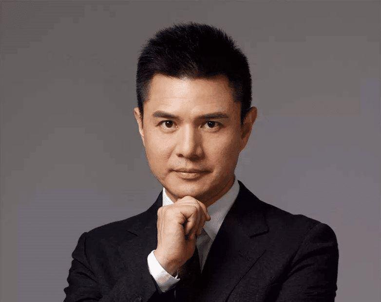 赵普:离开央视44岁迎来生命的再出发 赵普,央视主持人,他的故事充满了