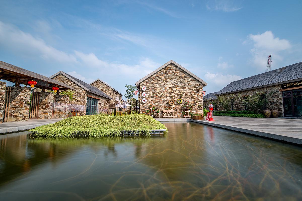 南京水墨大埝旅游景区 南京这一度假区,以自行车为主题,景色优美,还被