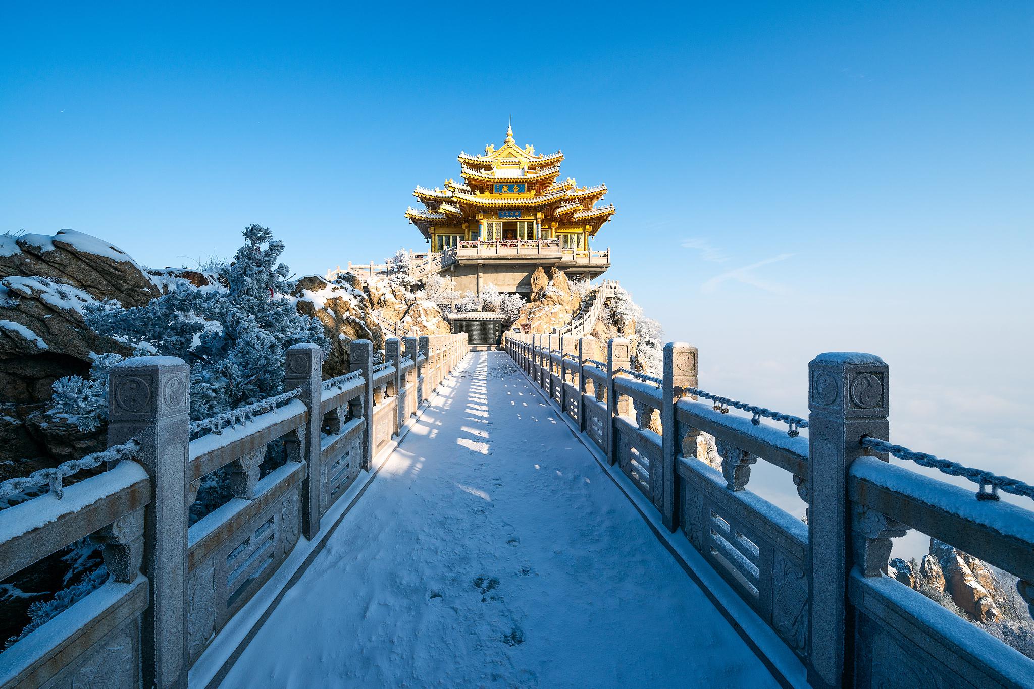 老君山风景区雪景图片