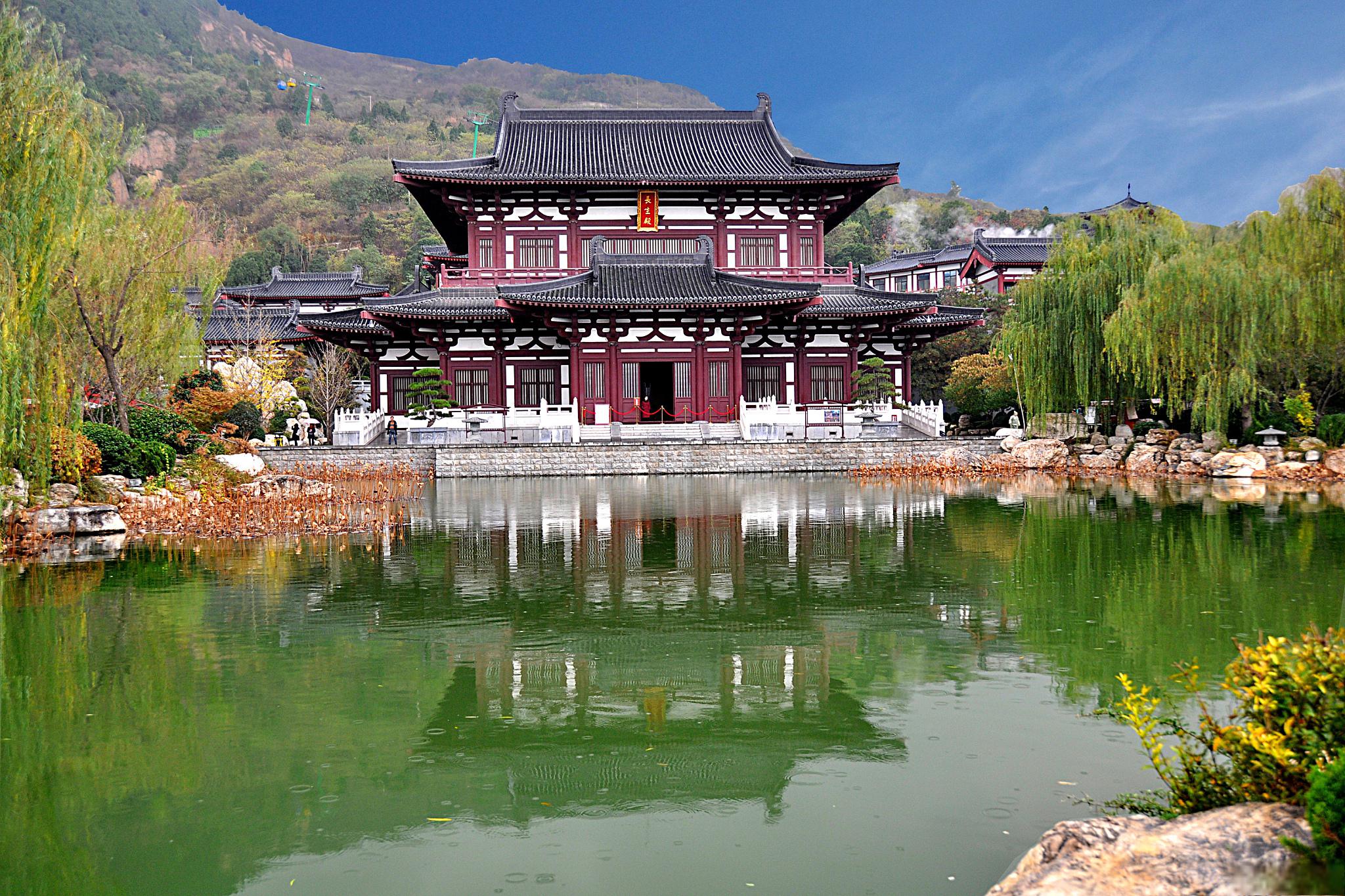 秦始皇陵兵马俑一日游攻略 从西安出发,建议自驾或者报一日游团,大概