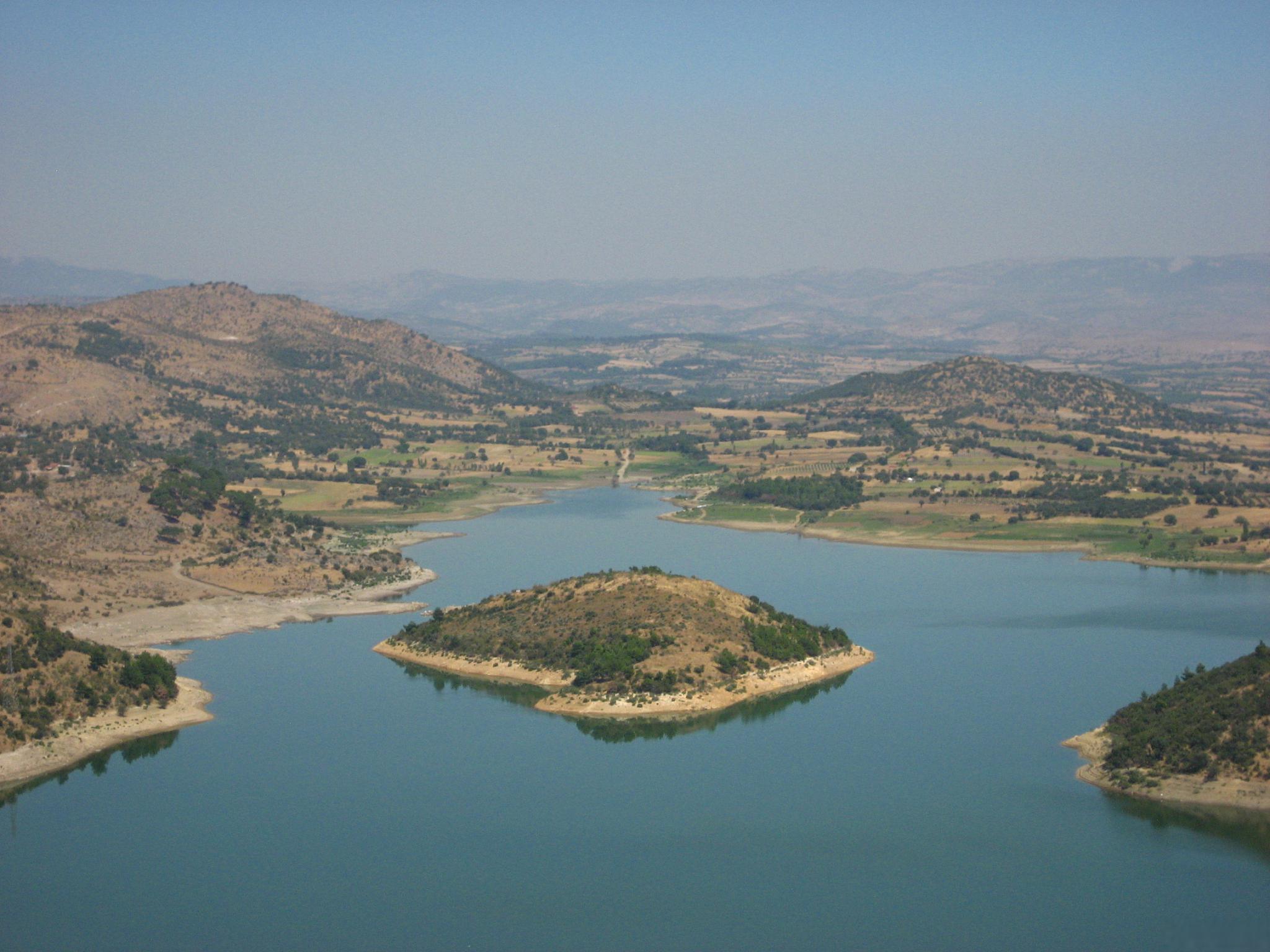 汾河二库一日游攻略 汾河二库风景区,位于山西省太原市西北的晋祠镇