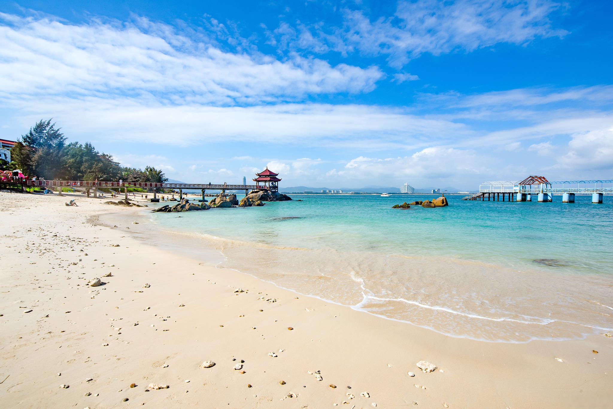 海南三亚亚龙湾与海棠湾五日游攻略 海南五日游着重探索了海南三亚的