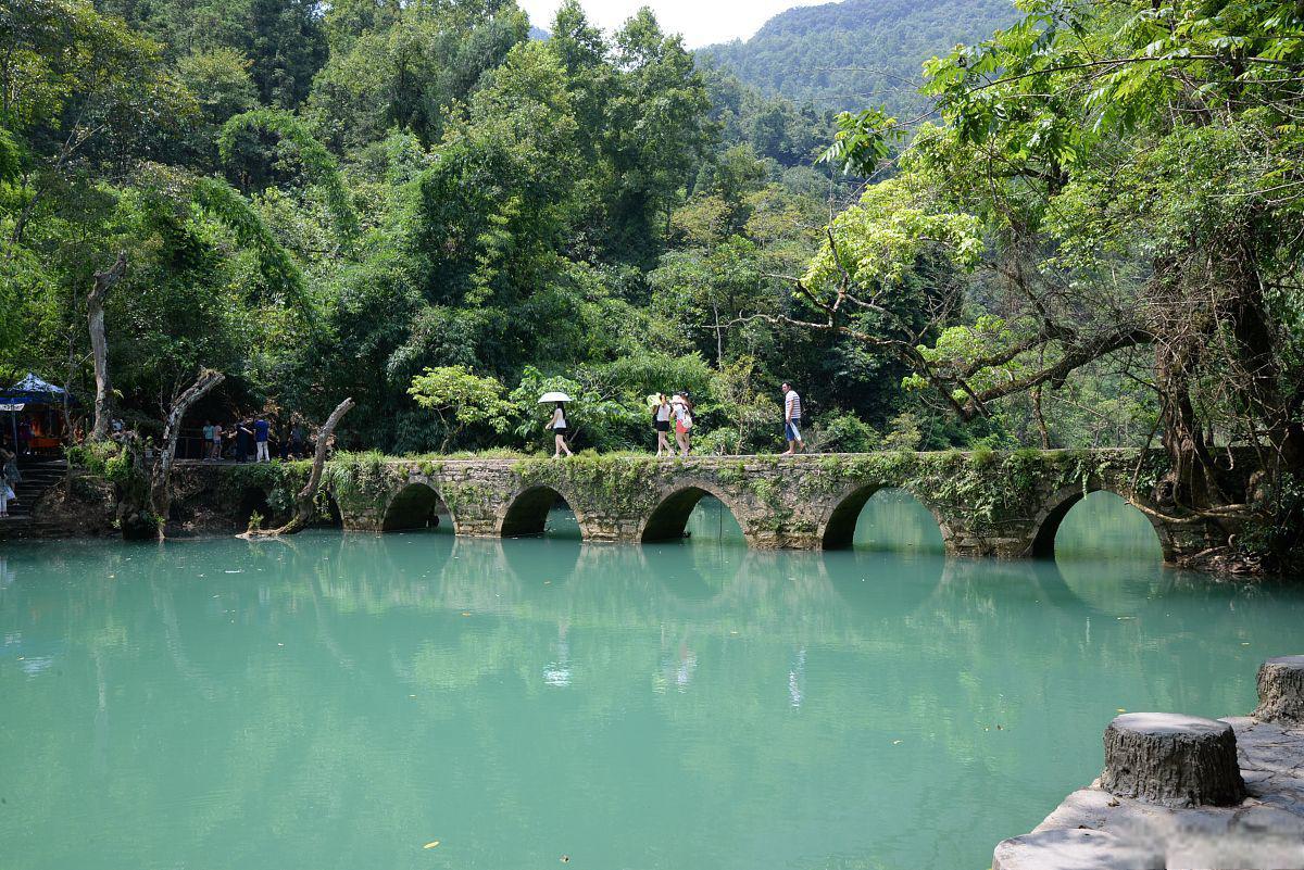 国内五个穷游必去的小众旅游景点 在追寻旅游的乐趣时,不一定要选择人