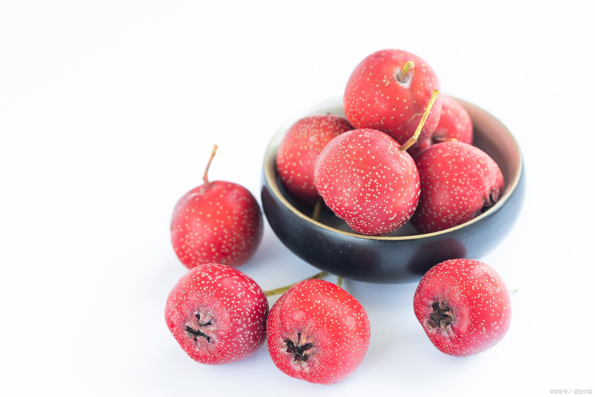 山楂为一种酸性水果,含有多种酸性成分,但中医认为其只消不补,孕期多