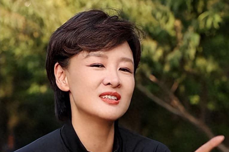 李小萌:50岁生日获营养师资格证 前央视女主播李小萌在50岁生日之际