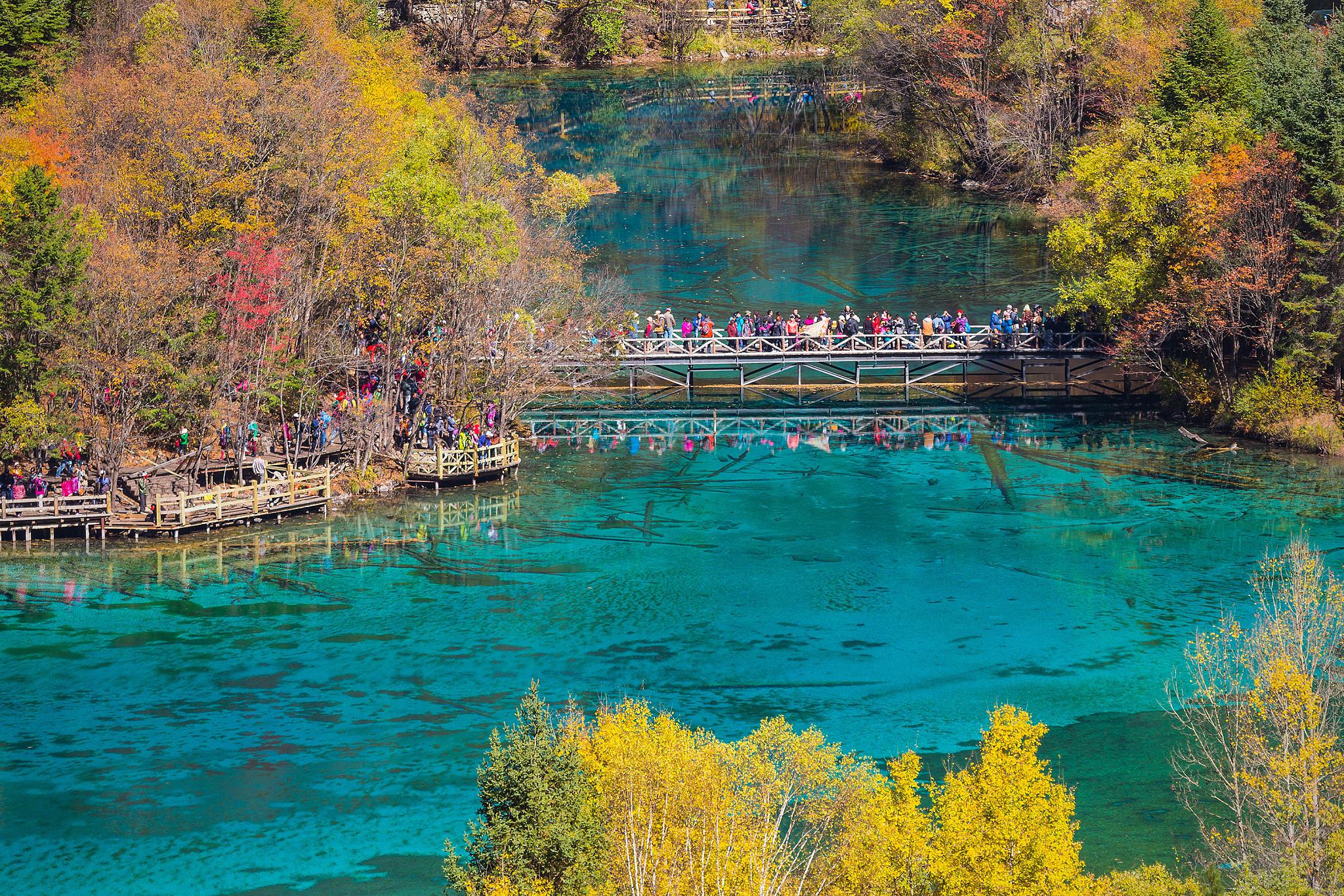 九寨沟旅游套餐报价 现在去九寨沟旅游要多少钱,成都旅行社线路报价