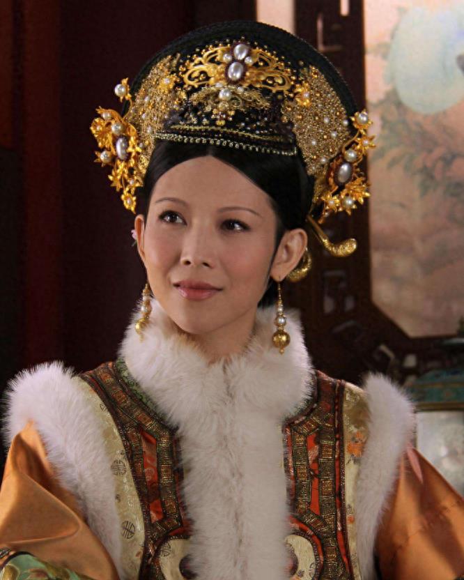 《风之刀》:蔡少芬的青春风情 蔡少芬在1992年的武侠剧《风之刀》中