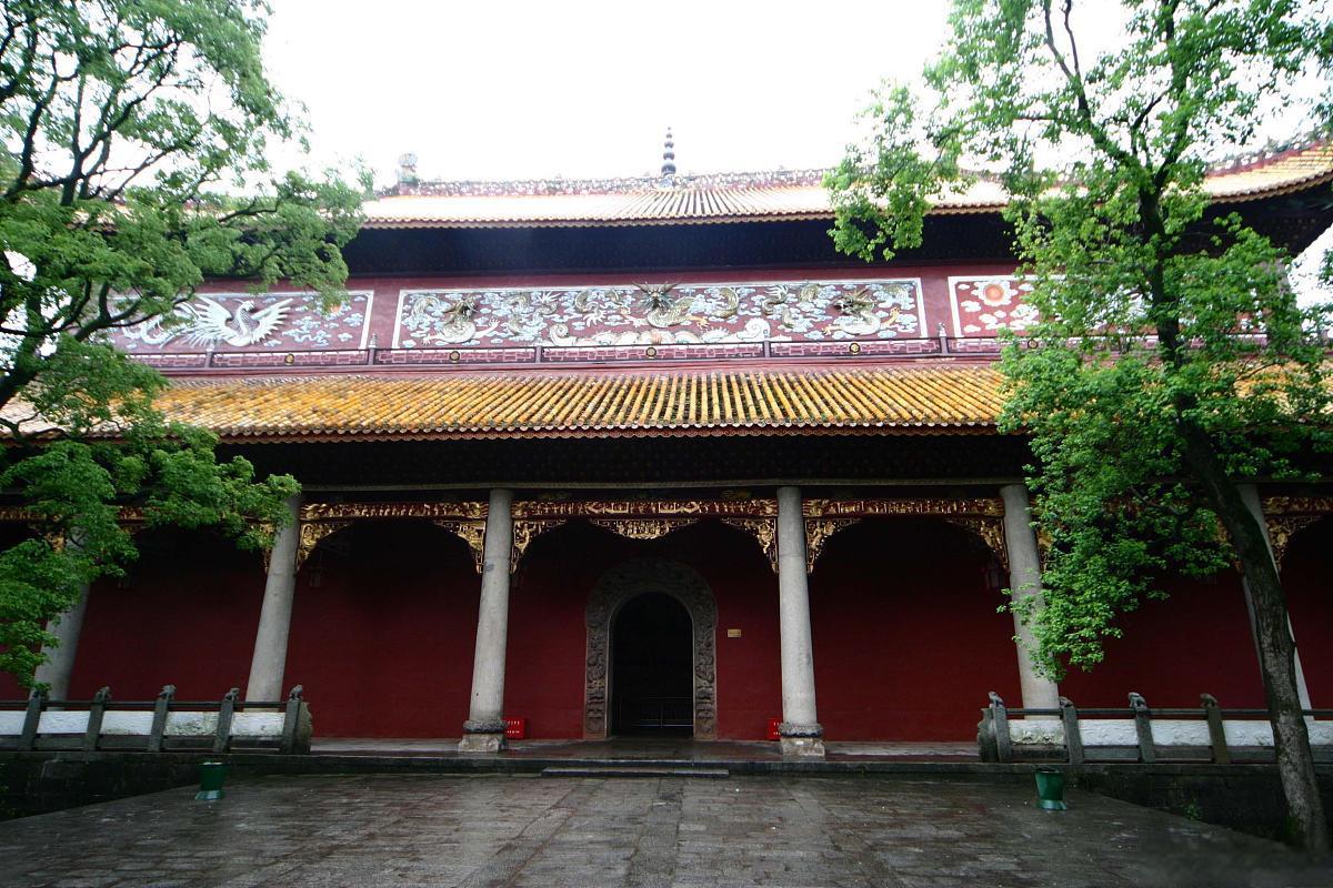 萍乡孔庙详细介绍 萍乡孔庙,又称萍乡市崇圣祠,位于萍乡市上栗县萍乡