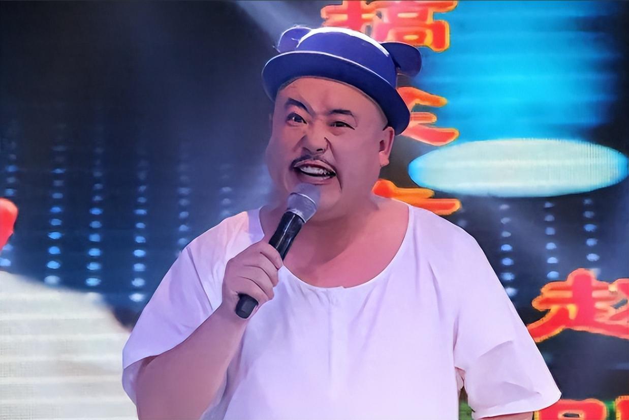 《乡村爱情》刘能扮演者赵明远去世 赵明远,一位东北喜剧演员,因突发