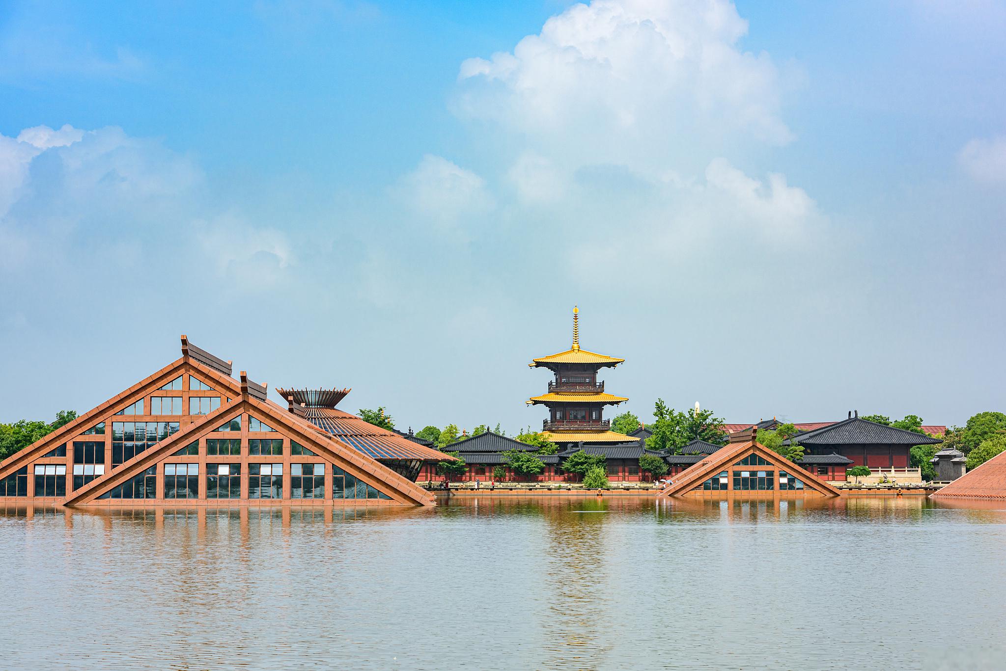 中国春秋淹城旅游区 江苏省常州市中国春秋淹城旅游区,位于中国古代