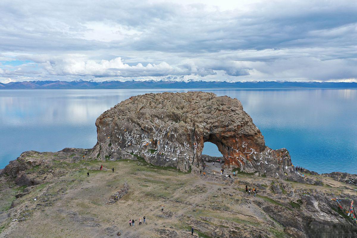 圣象天门旅游攻略 圣象天门位于中国西藏自治区那曲地区班戈县青龙乡