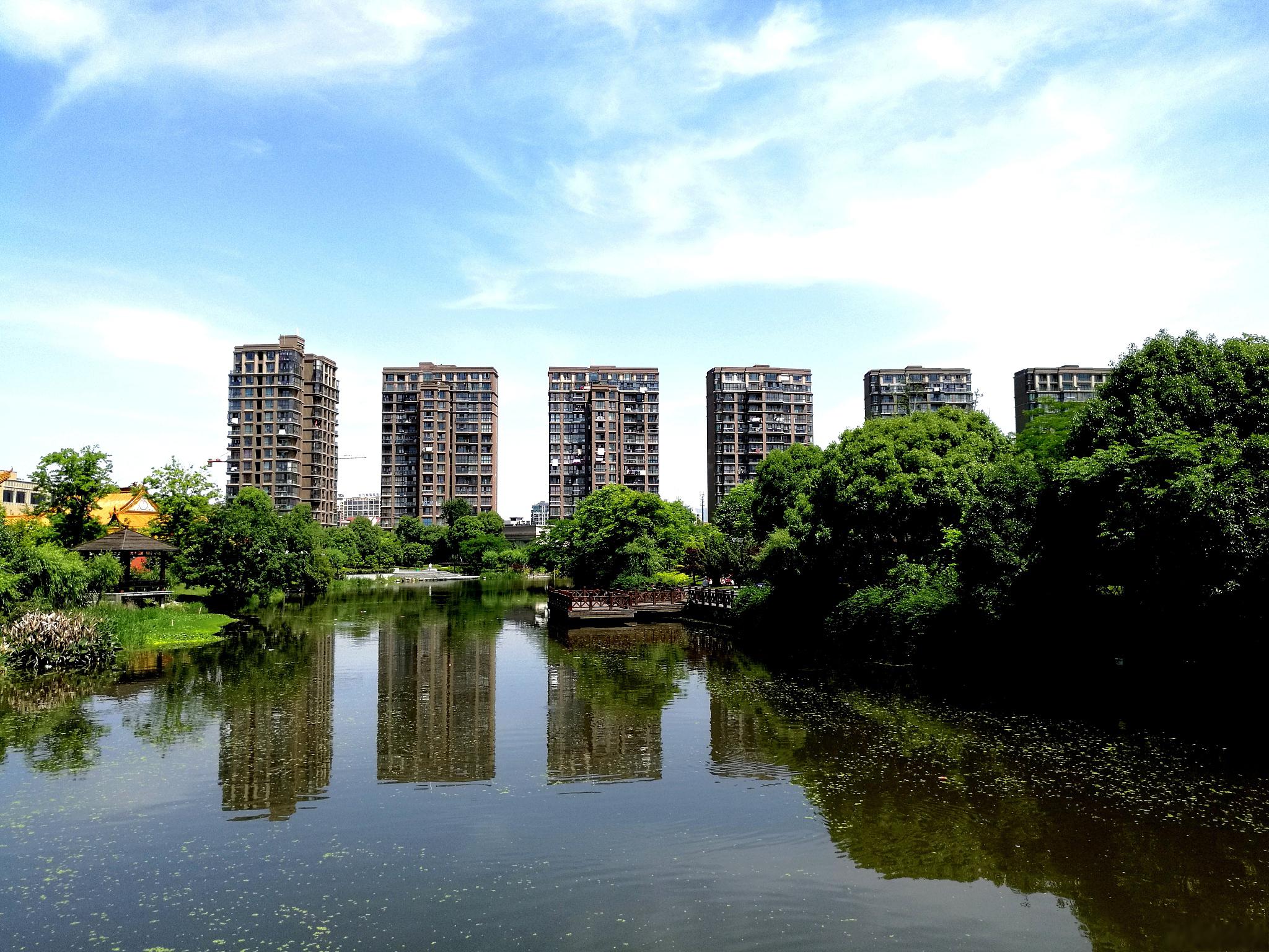山东揽翠湖旅游度假区 山东揽翠湖旅游度假区,占地5000余亩,不仅是4a