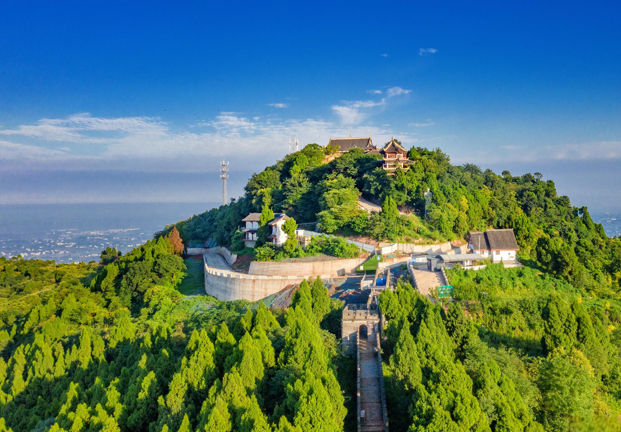 成都风景区龙泉山图片