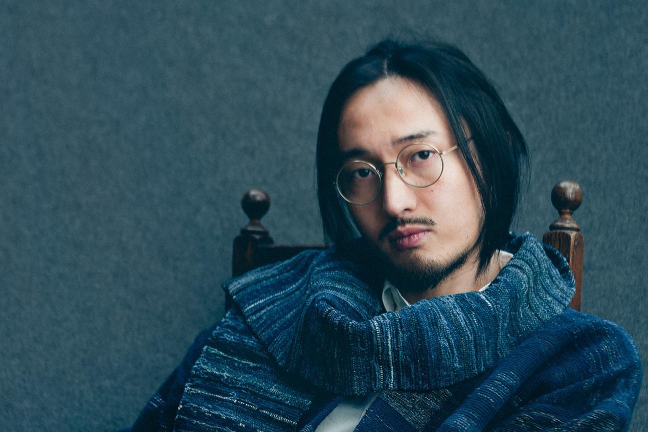 《孤注一掷》:配角力压主角出圈 电影《孤注一掷》中,王传君饰演的