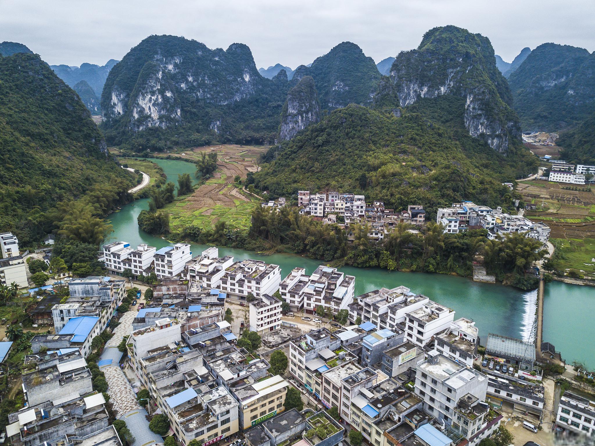 恭城位于中国广西壮族自治区桂林市,拥有许多令人向往的旅游景点