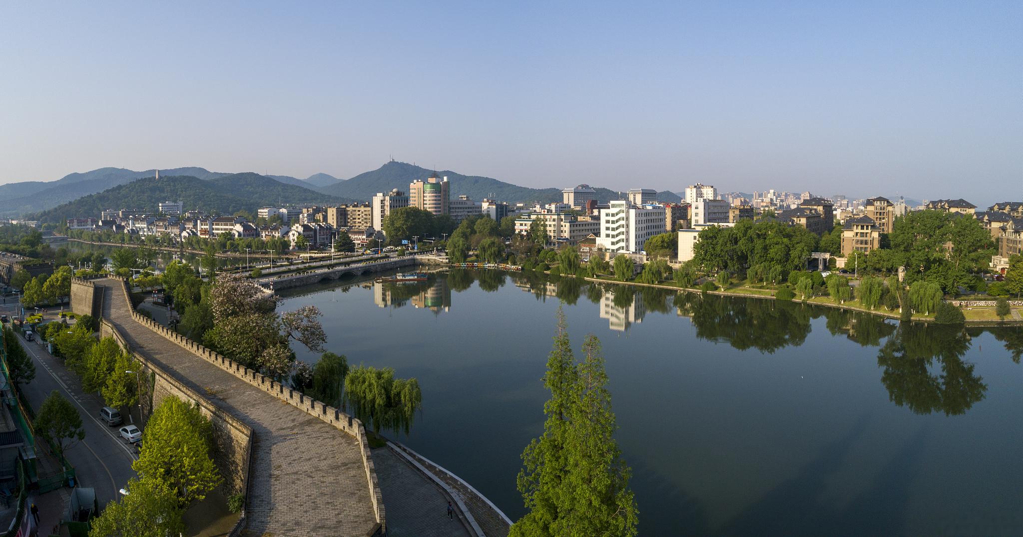 新昌县旅游景点介绍 新昌县,绍兴市的一个县城,坐落在浙江省东部.