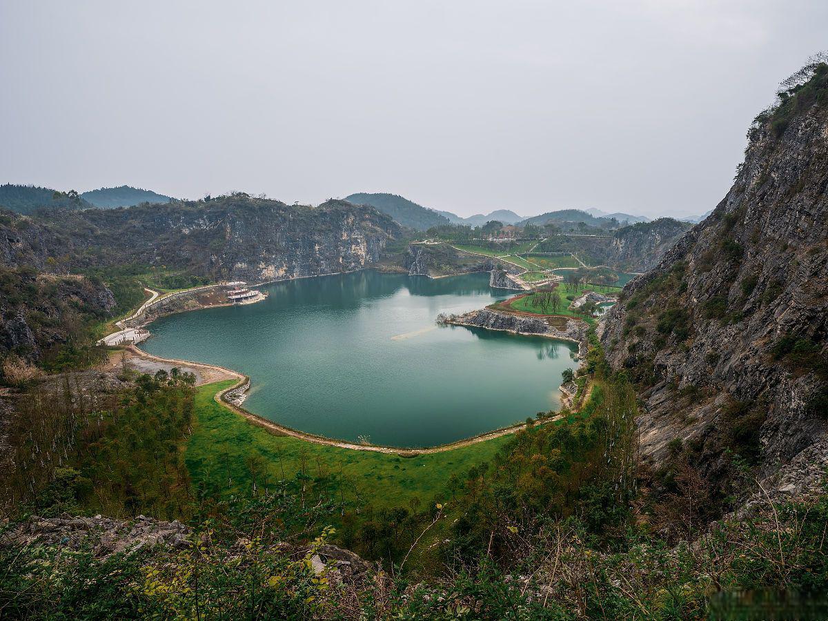 黄石十大旅游景点 黄石,这个充满活力和自然美景的城市,拥有许多令人