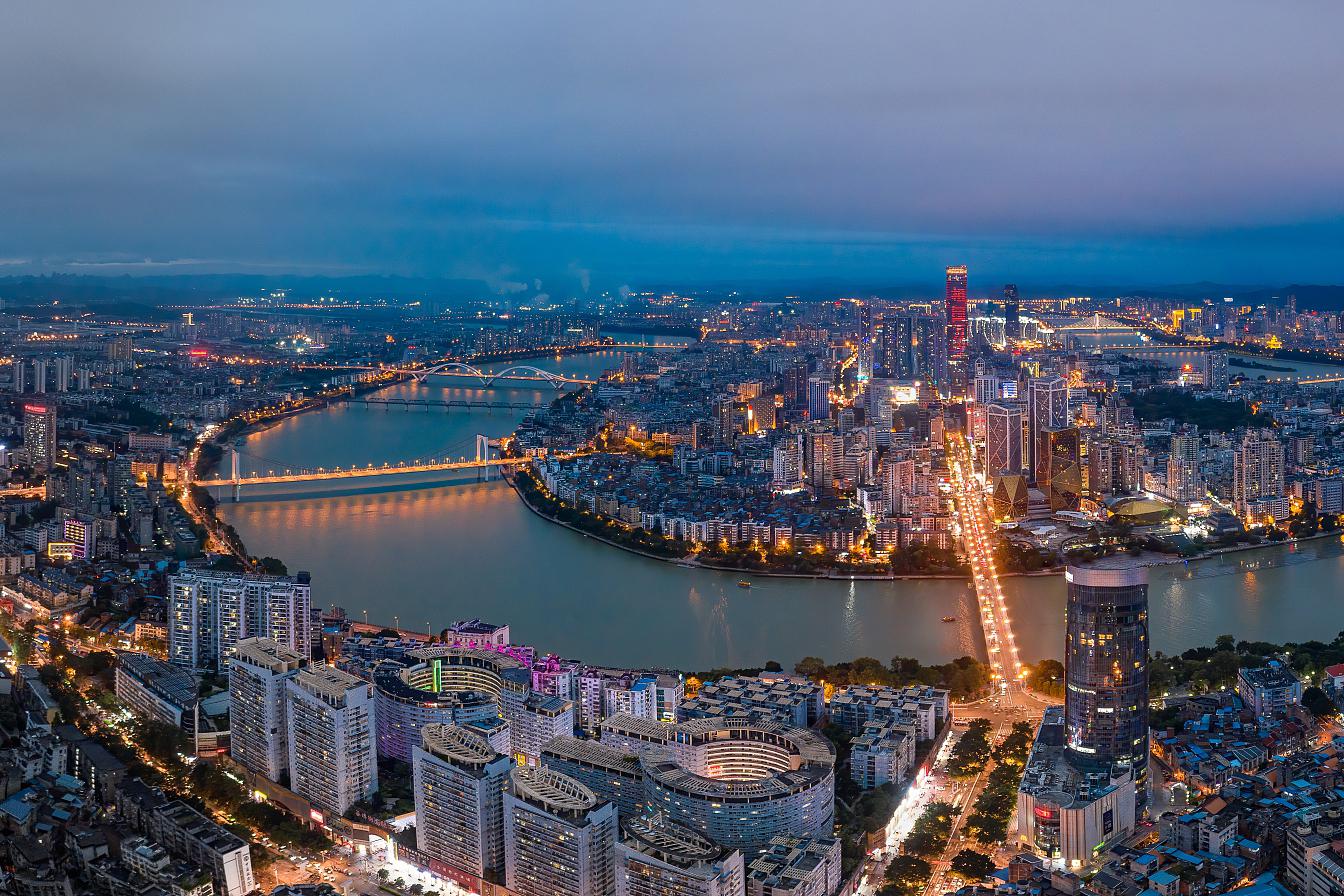 梧州市旅游攻略 梧州市是中国广西壮族自治区的一个城市,位于广西的