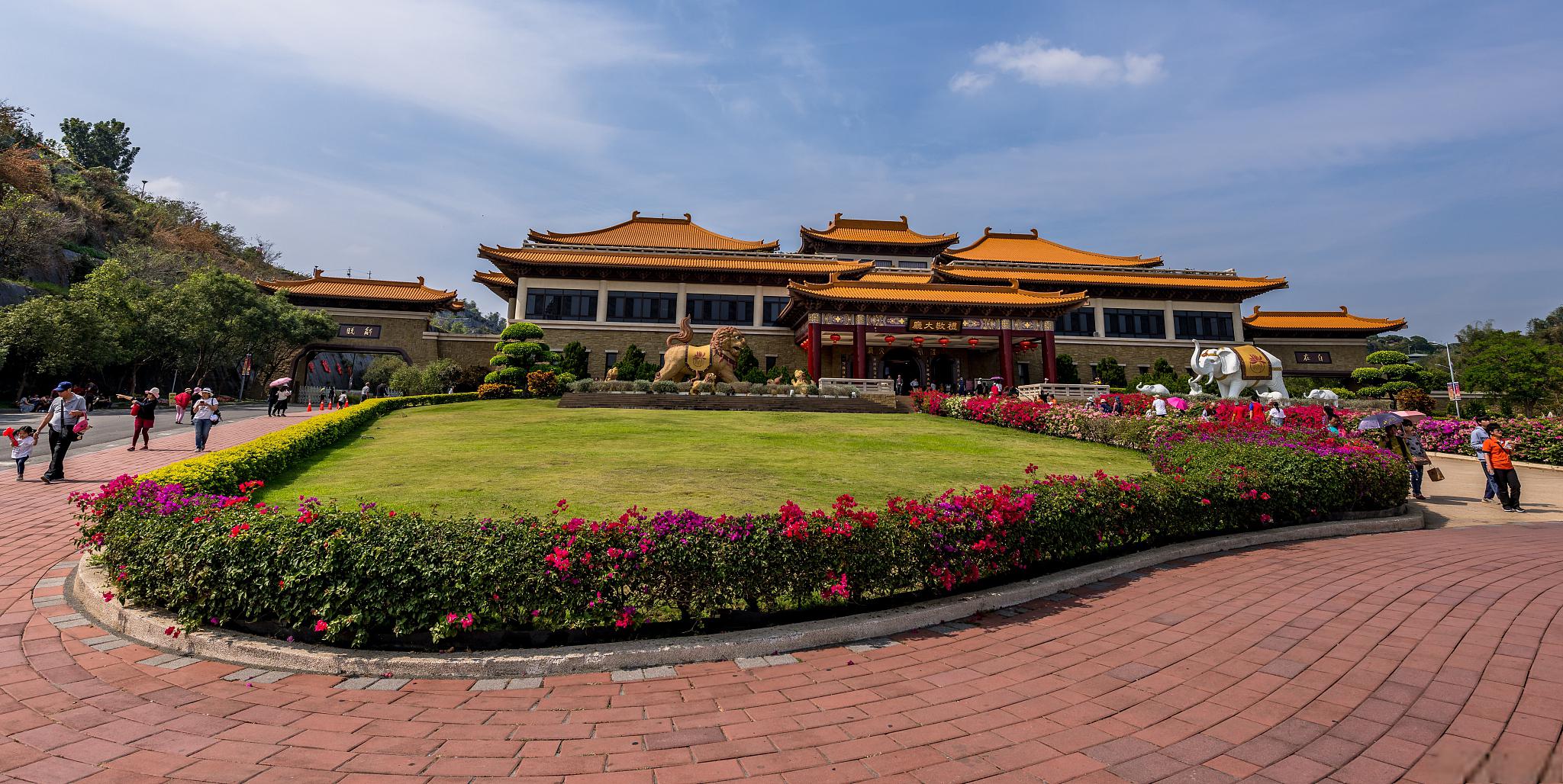 多功能综合性文化园区 东方文化园位于中国浙江省杭州市萧山区,是一个
