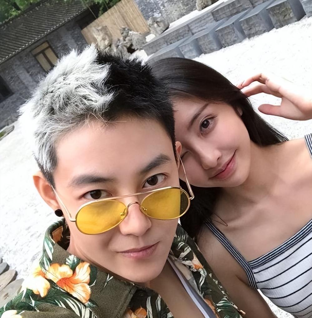 阿娇钟欣潼与皇甫圣华庆生照 阿娇钟欣潼与皇甫圣华的庆生照引发了