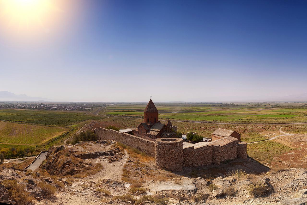 塔克洛班旅游攻略 塔克洛班是菲律宾班乃岛的一个城市,是旅游者的天堂