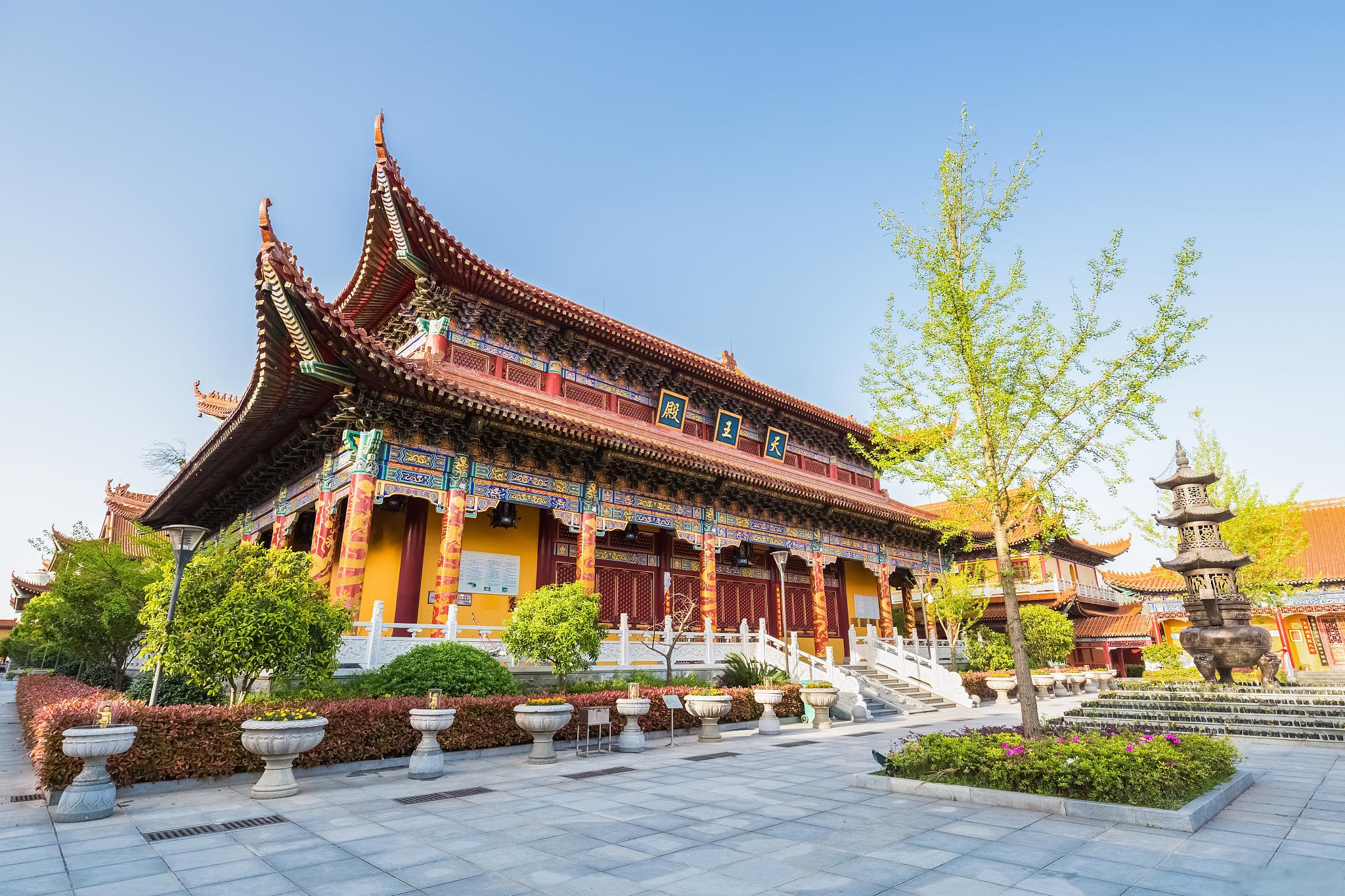 湖州热门打卡点攻略 湖州是浙江省的一个历史文化名城,位于太湖之滨