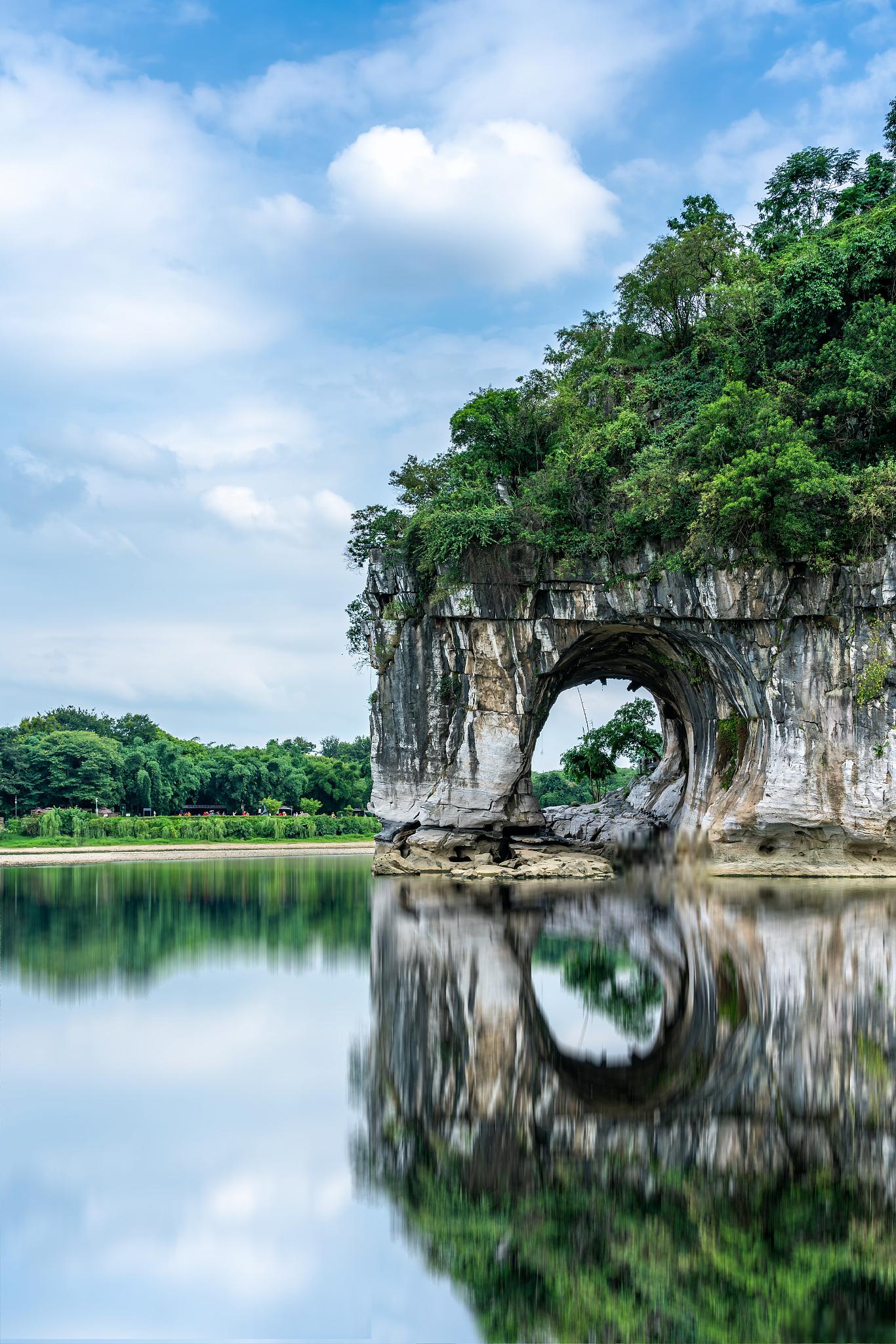 广西旅游必去的十大景点排名 以上是广西旅游必去的十大景点排名