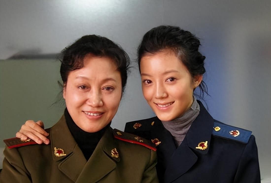 国家一级演员王丽云的人生经历 国家一级演员王丽云的人生经历充满了