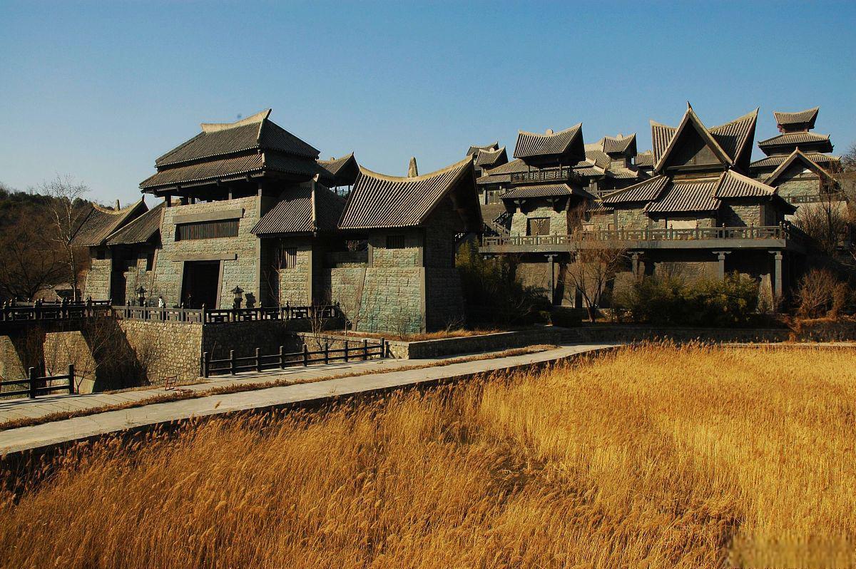荥阳旅游景点推荐 荥阳是河南省郑州市的一个美丽地区,拥有许多引人入