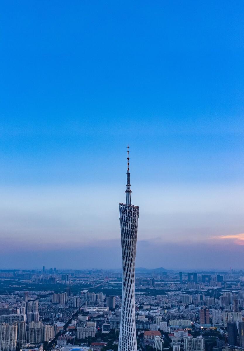 广州塔国庆长假玩法攻略 在这个举国欢庆的国庆长假,广州塔再次成为了
