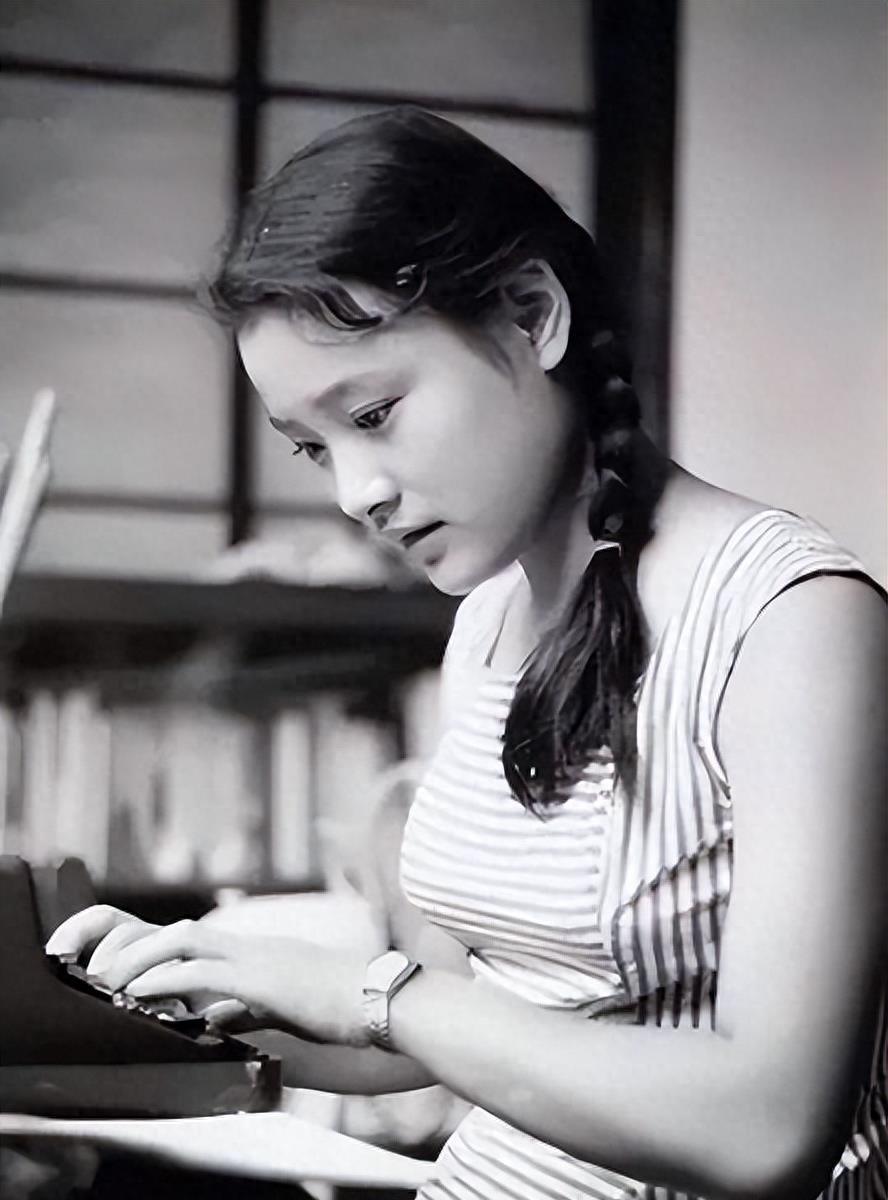 陈冲:从影后降格为餐馆员工 陈冲的表演之路并不是