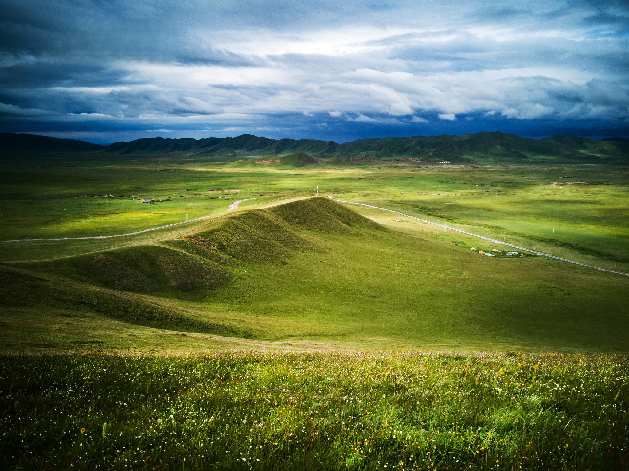 昭苏旅游景点介绍 昭苏位于中国新疆维吾尔自治区,是一个风景秀丽