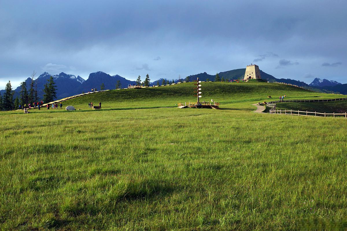 昭苏旅游景点介绍 昭苏位于中国新疆维吾尔自治区,是一个风景秀丽