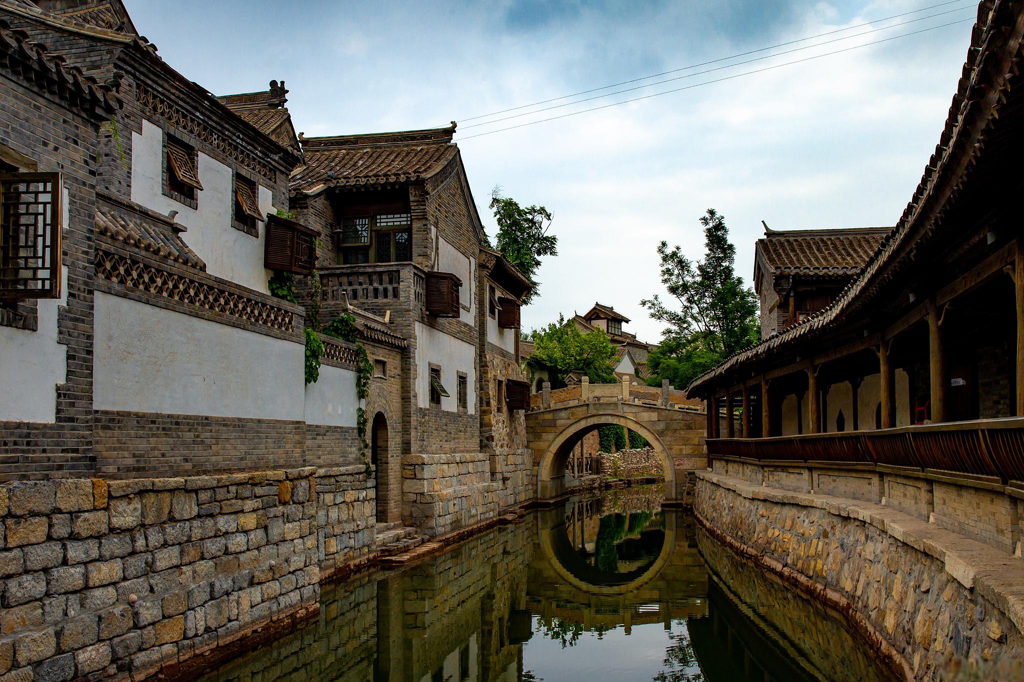 青城山后山古镇泰安寺与古色.@热门综艺大咖秀的动态