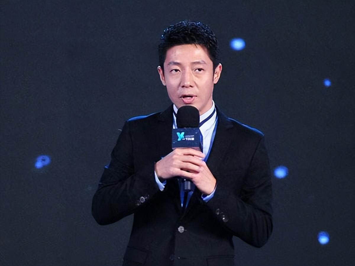 撒贝宁与蒋静的爱情故事 撒贝宁与蒋静的爱情故事展现了两位优秀人士