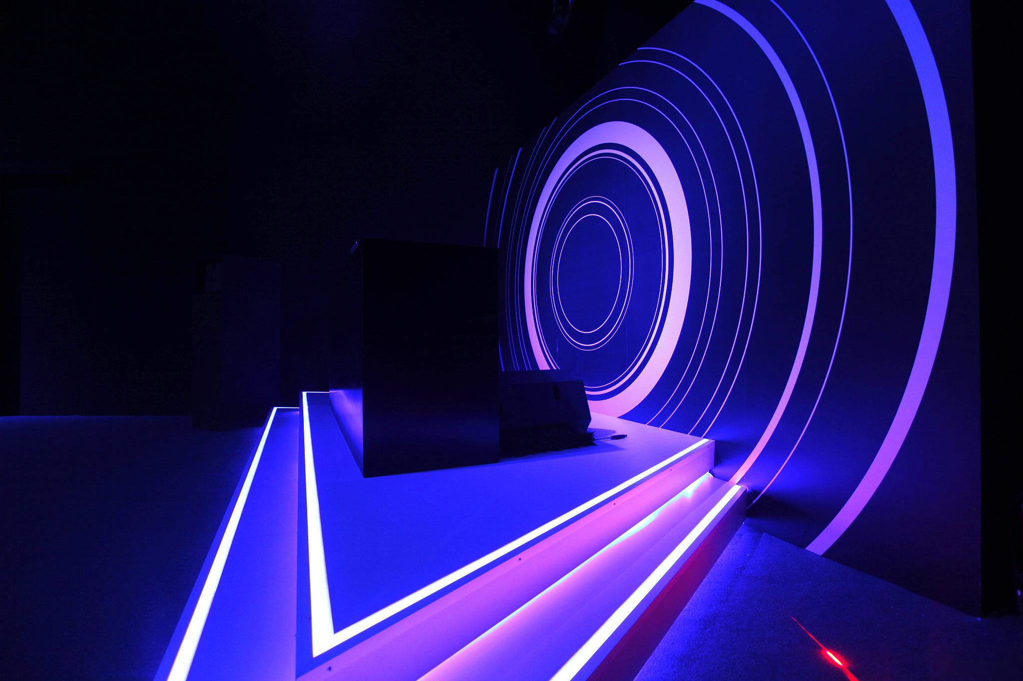 上海魔季展厅灯光设计的基本原则和技巧 上海魔季展厅灯光设计是展示