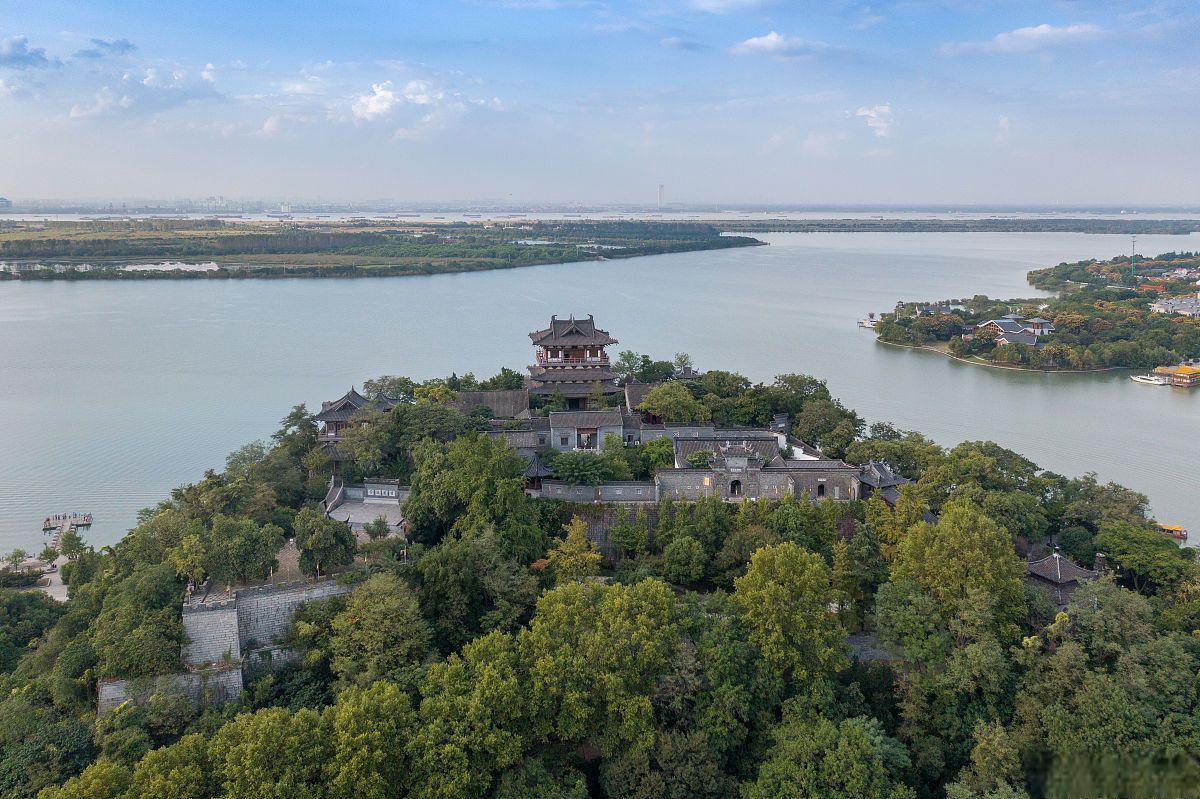 镇江三山,一场自然与文化的盛宴 镇江,这座位于江苏省中部长江南岸的