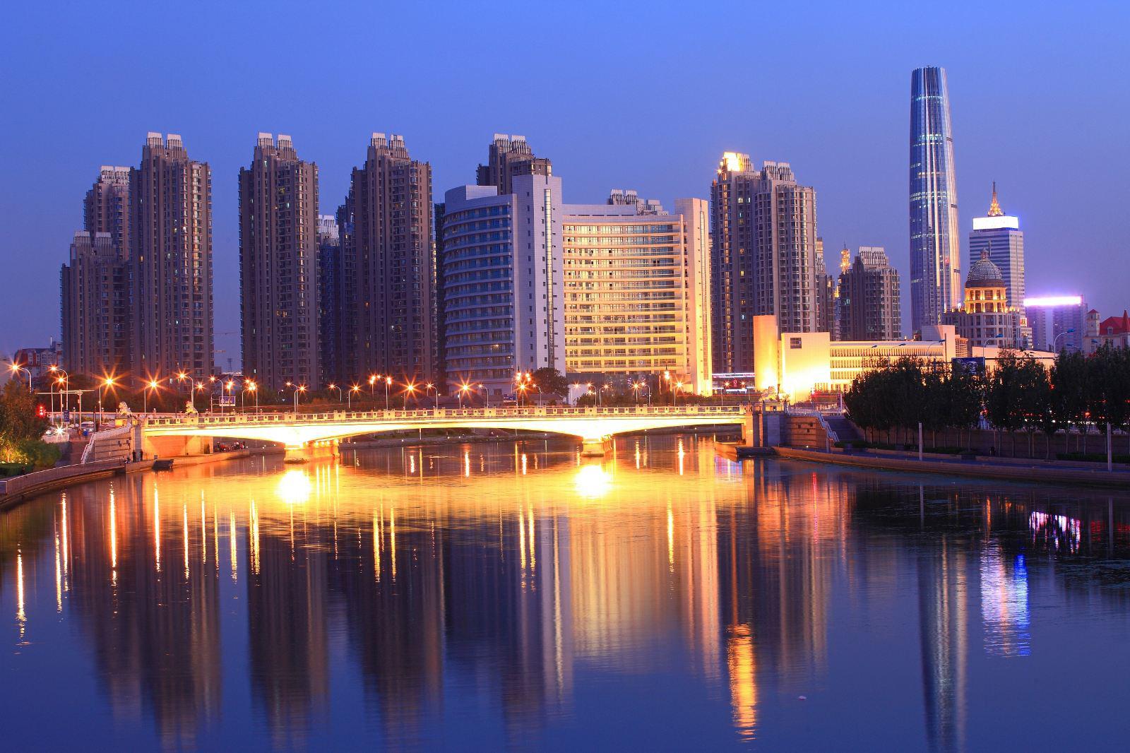 天津海河故道公园 海河故道公园位于天津市津南区的咸水沽镇北部,是一