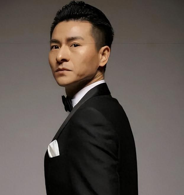 山寨刘德华的走红之路 教海哗因凭借酷似刘德华的外表直接成就逆天改