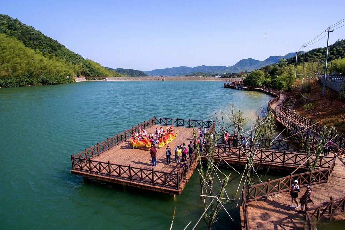 宁波九龙湖景区游玩攻略 宁波九龙湖景区,位于镇海九龙湖(原十字路