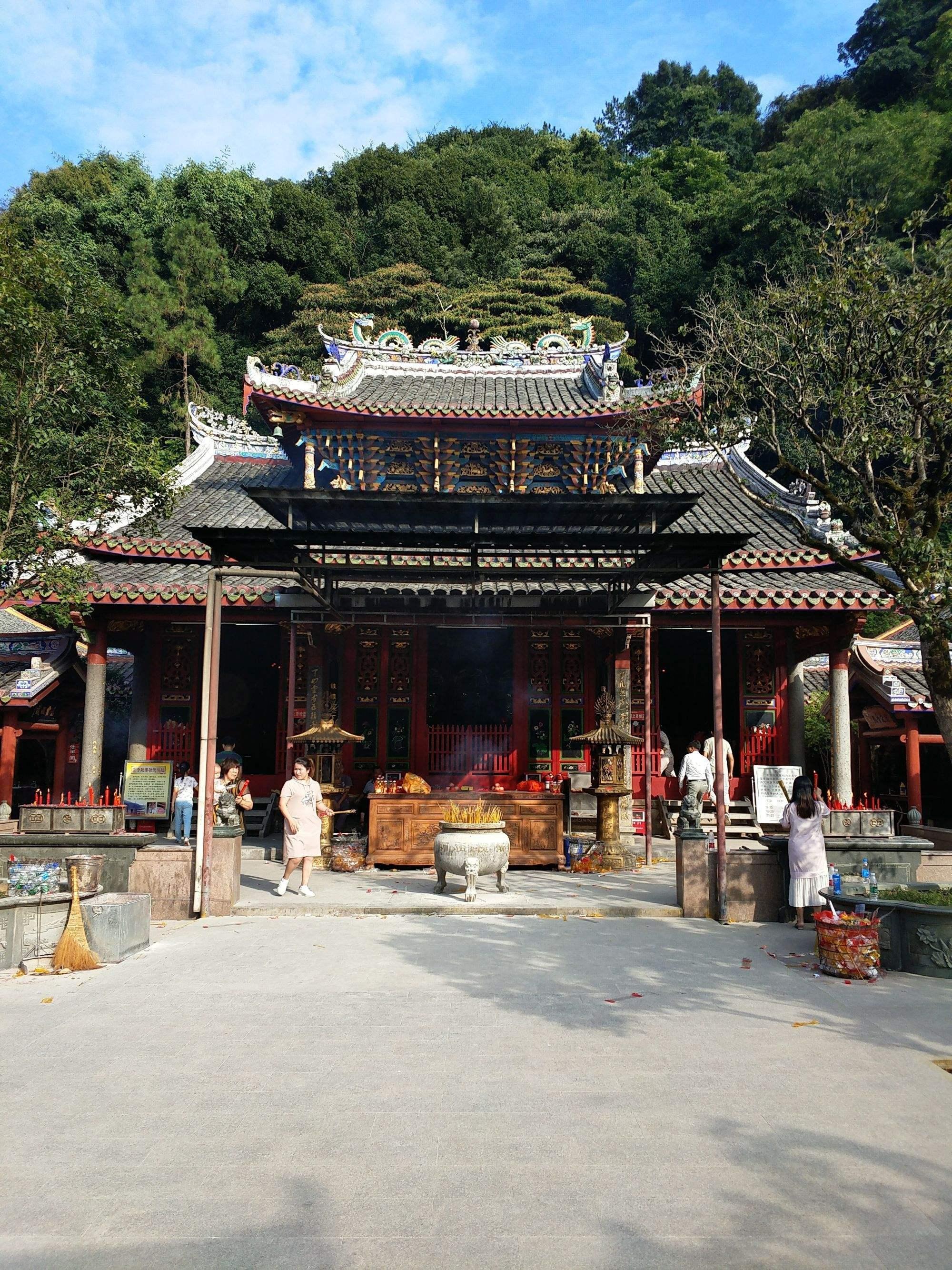 梅州阴那山灵光寺图片