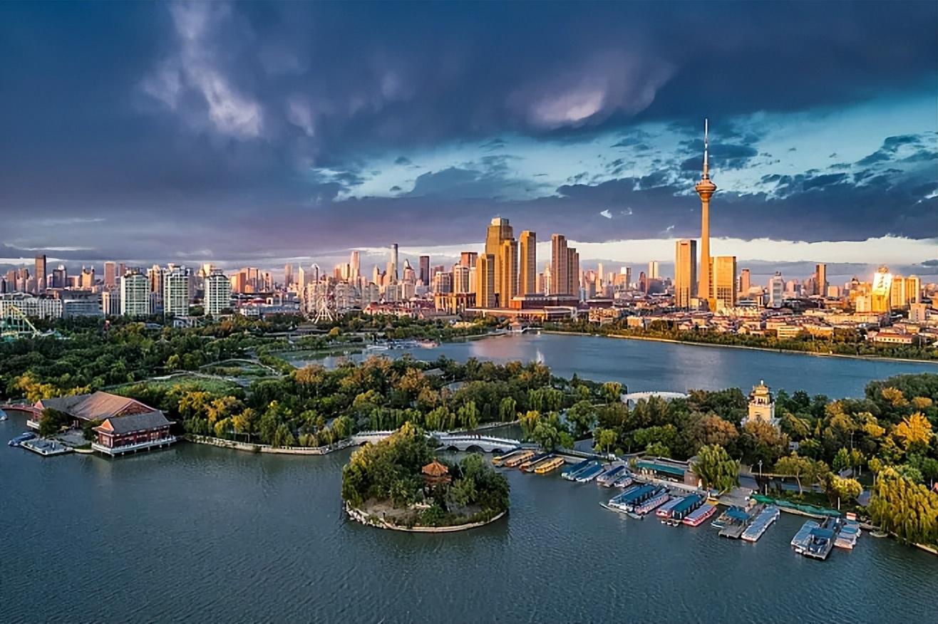 天津,一座充满幽默和文化底蕴的城市 天津是中国北方最大的沿海城市