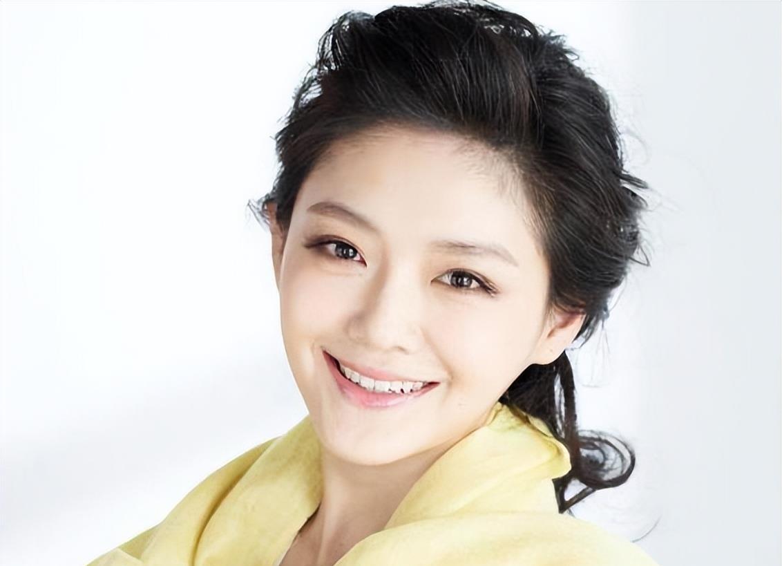 大s近期体重增加20斤并不是因为怀孕,而是因为生病了.