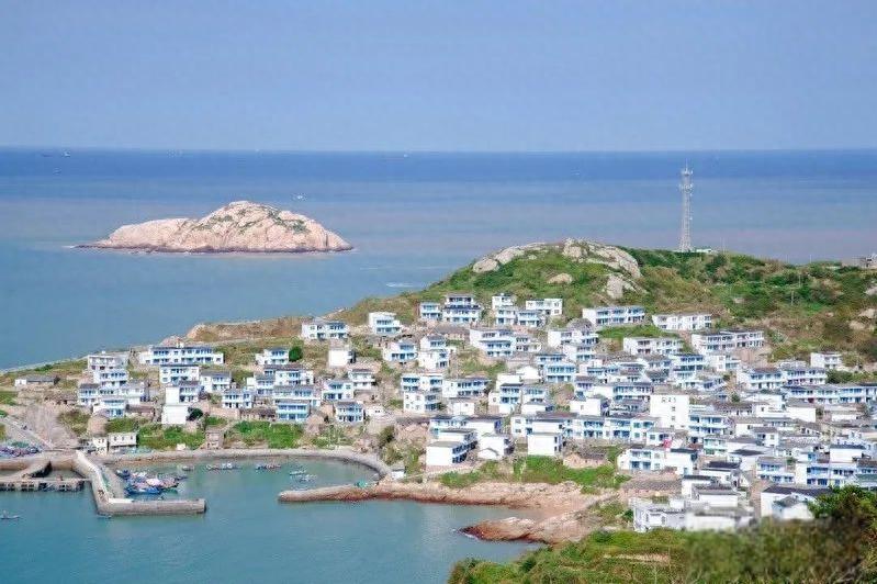 花鸟岛旅游攻略 春暖花开-万物复苏-又到了…花鸟岛位于浙江舟山市