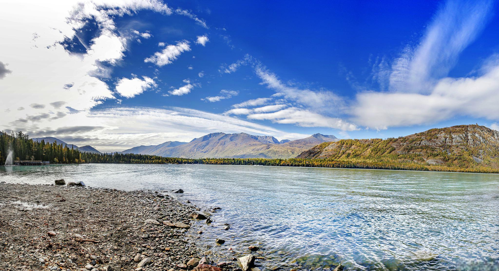 风景线 新疆白沙湖景区是国家5a级旅游景区,位于新疆阿勒泰地区的西北