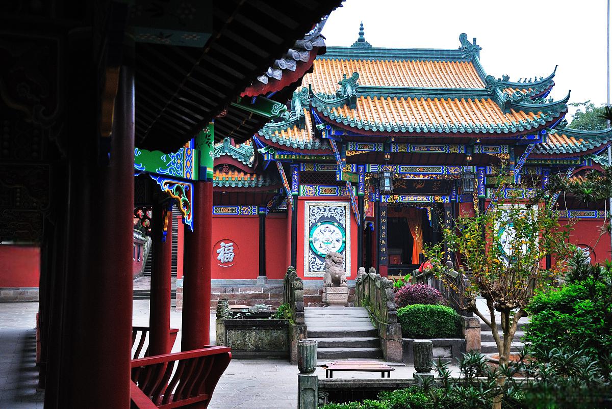 丰都鬼城一日游攻略 鬼城丰都闻名遐迩,其作为一座历史悠久的古城