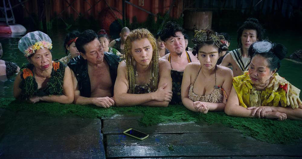 电影《美人鱼》的结局 电影《美人鱼》的结局是一个开放式的结尾,给人